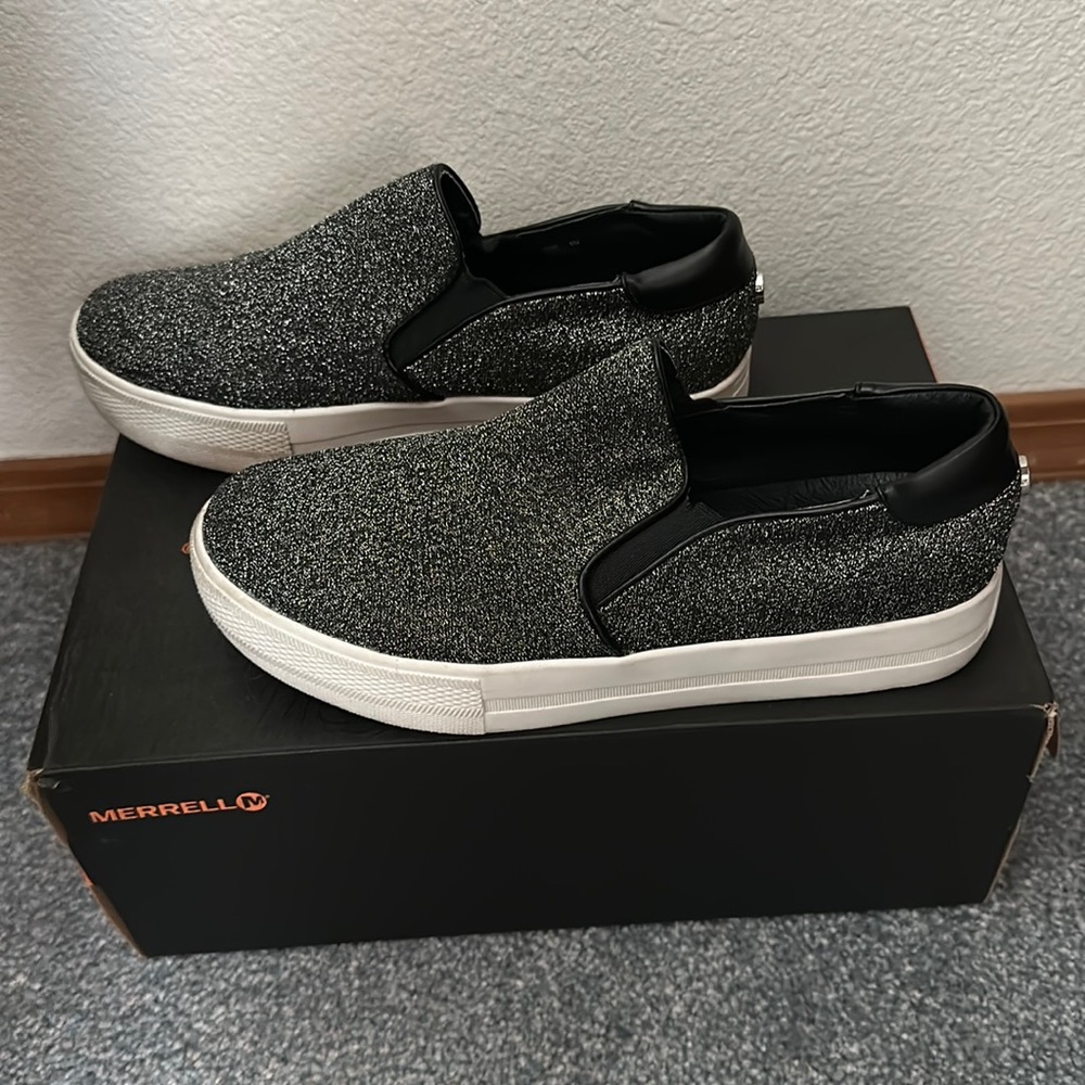 Steve Madden Glitter Platforms Size 8